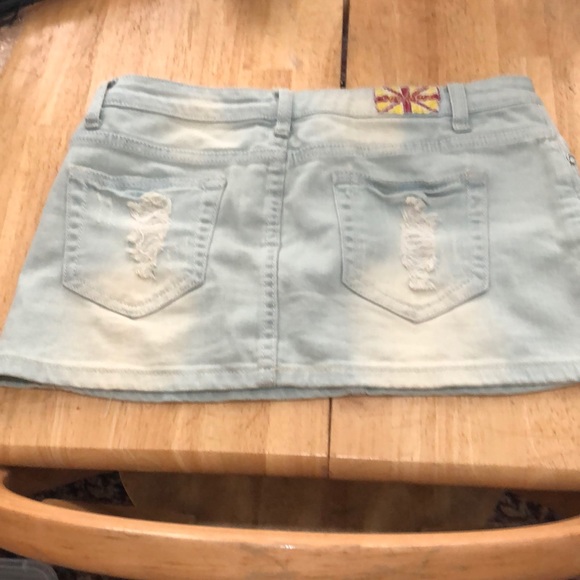 Denim miniskirt 💙 - Picture 2 of 4